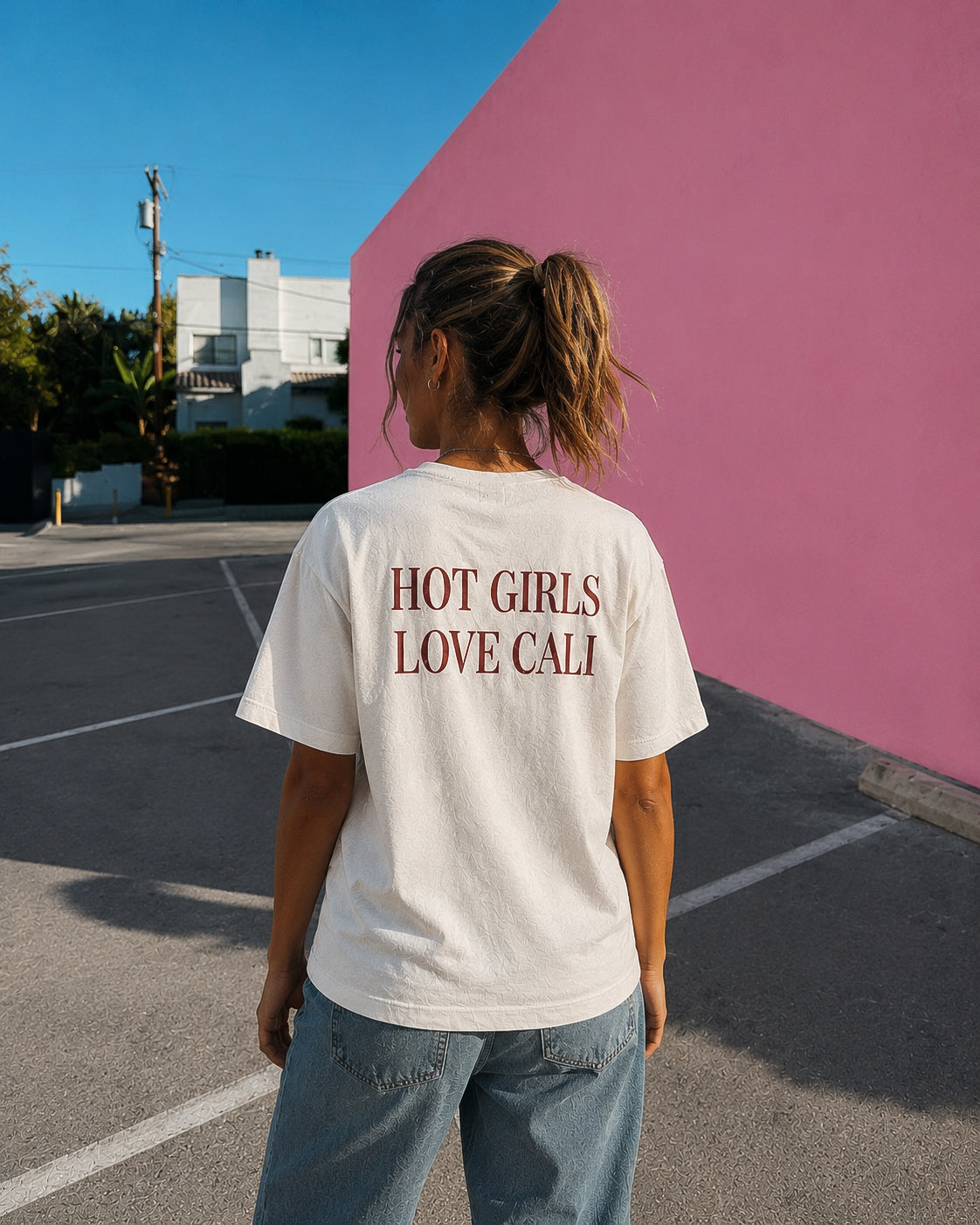 Hot Girls Love Cali Tee
