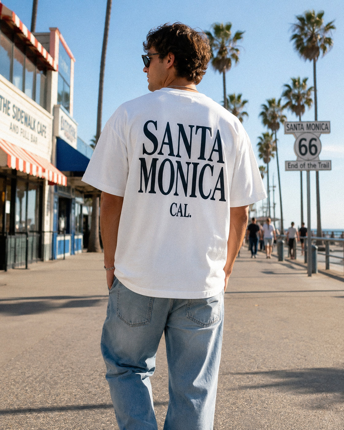 Men's Santa Monica Tee – Santa Monica, California serif print by The Cali Store
